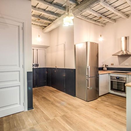 Stylish And Spacious Apartment Next To The Colosseum Rome Exterior photo